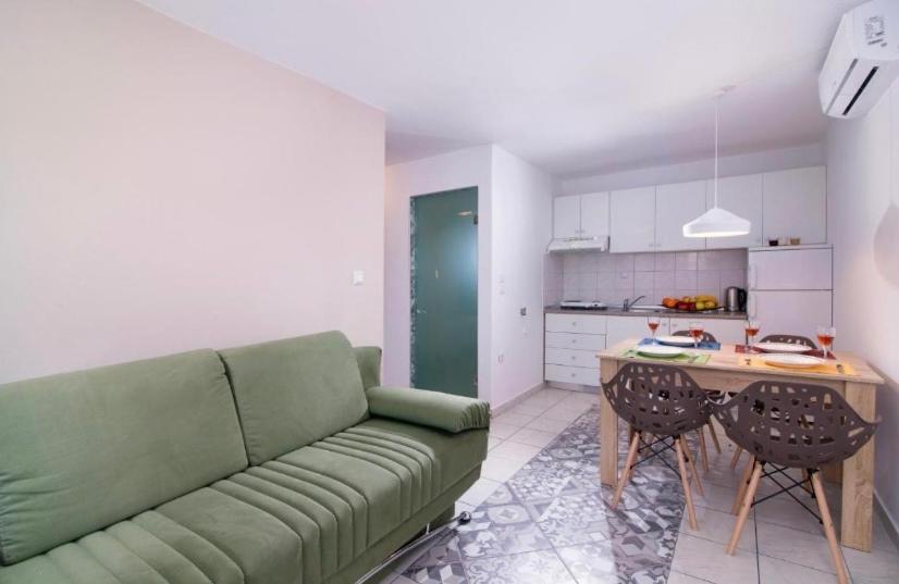 Lena Apartments 3 Potos Dış mekan fotoğraf
