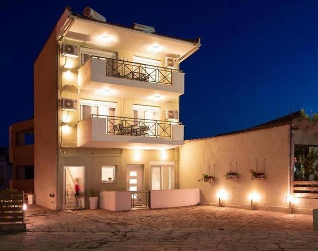 Lena Apartments 3 Potos Dış mekan fotoğraf